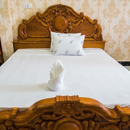 Paris Guesthouse Kampot Dış mekan fotoğraf